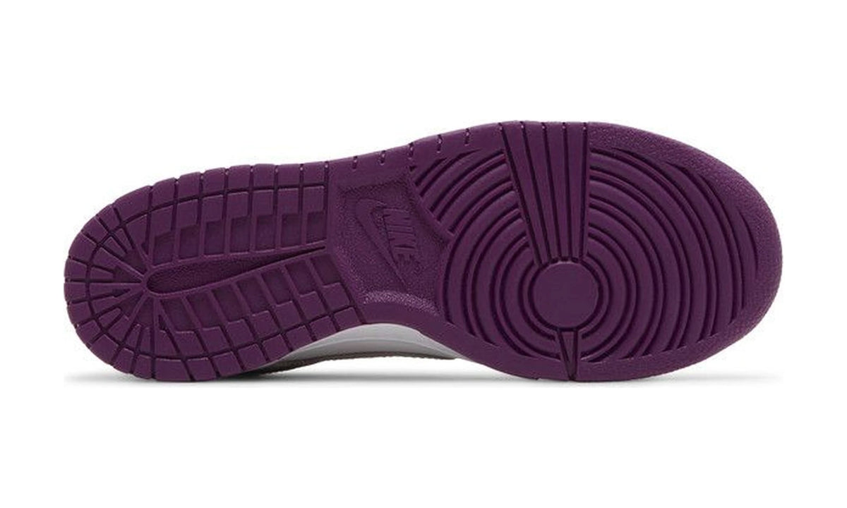Dunk Low GS 'Platinum Violet'