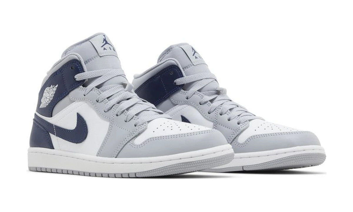 Air Jordan 1 Mid 'Wolf Grey Midnight Navy'