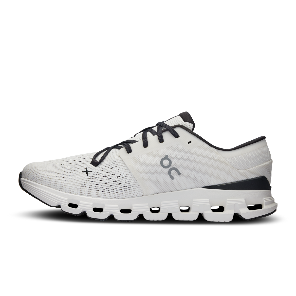 Cloud X 4 M Ivory | Black