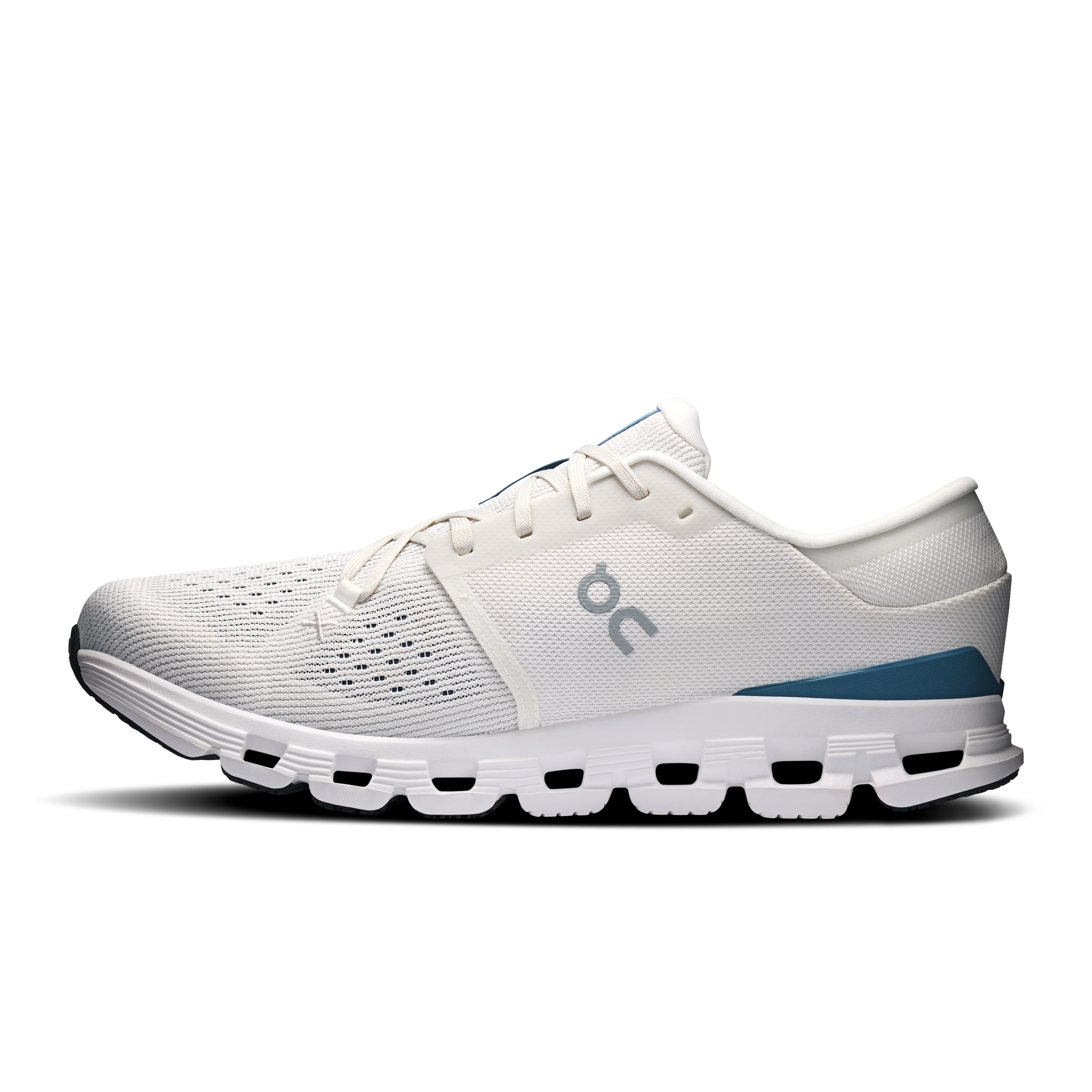 Cloud X 4 M Ivory | Steel