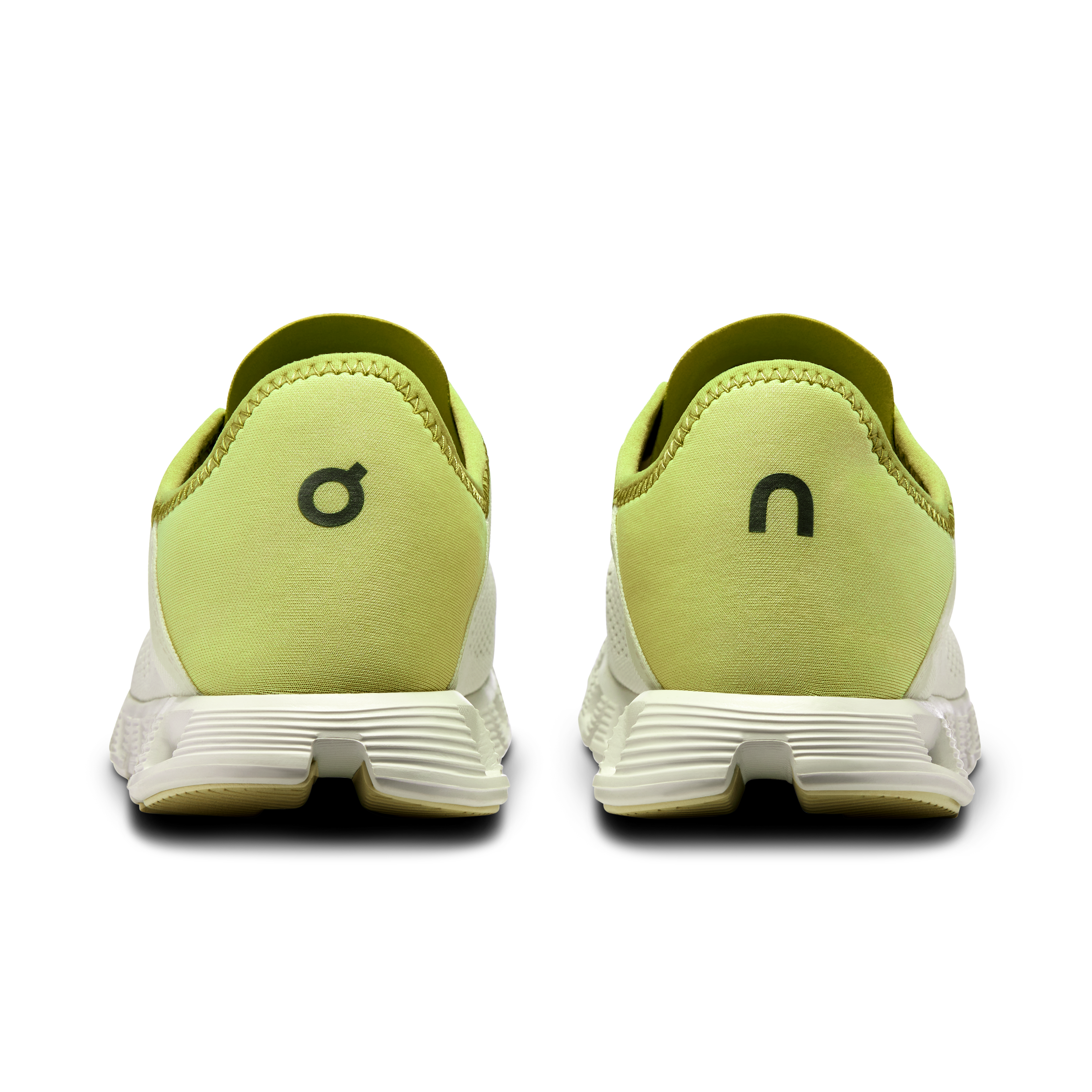 ON Wmns Cloud 5 Coast 'Ivory Acacia'