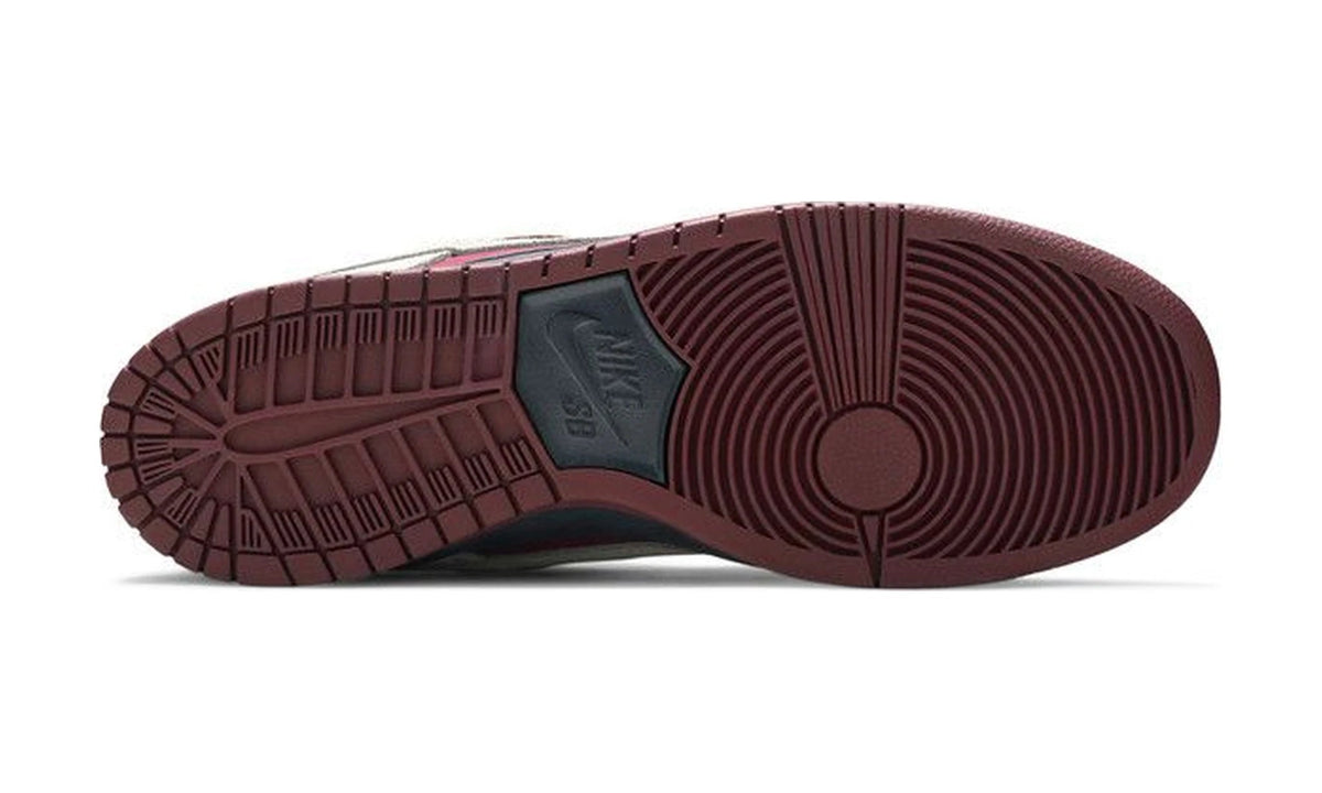 Dunk Low SB 'True Berry'
