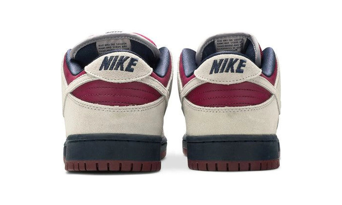 Dunk Low SB 'True Berry'
