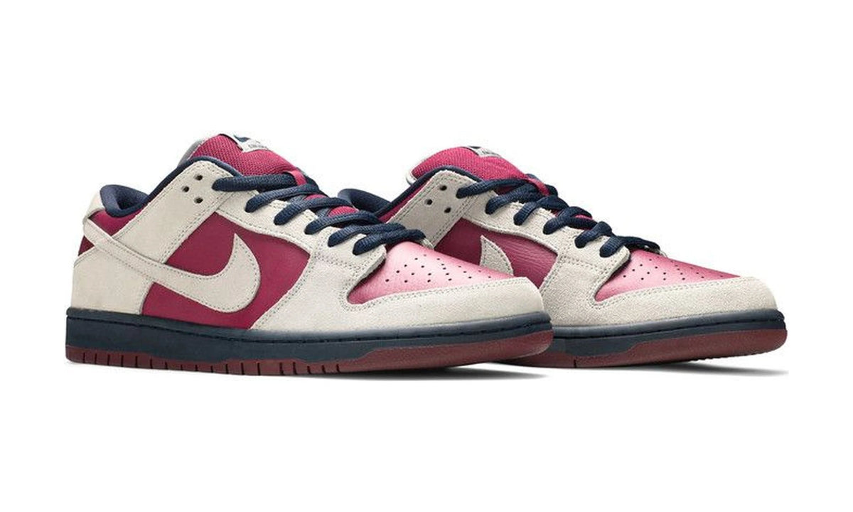 Dunk Low SB 'True Berry'