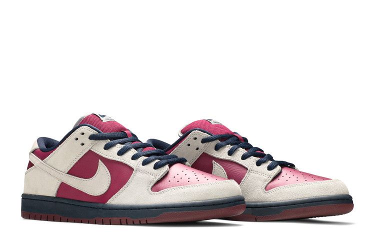 Dunk Low SB 'True Berry'