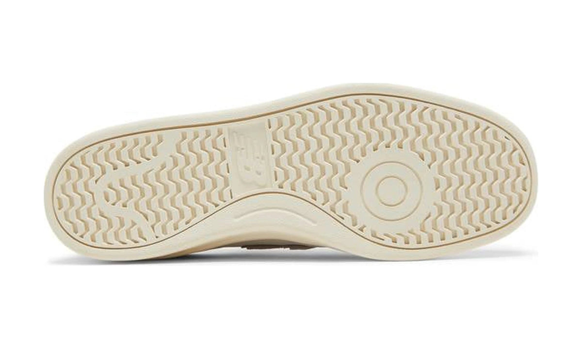 Wmns 300 'Grey Ivory'