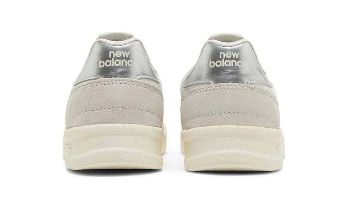 Wmns 300 'Grey Ivory'