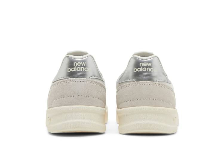 Wmns 300 'Grey Ivory'