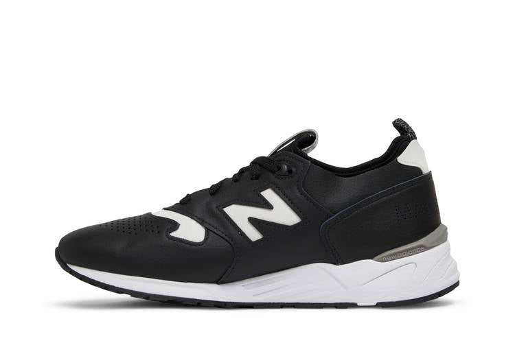 999 Made in USA 'Black White'