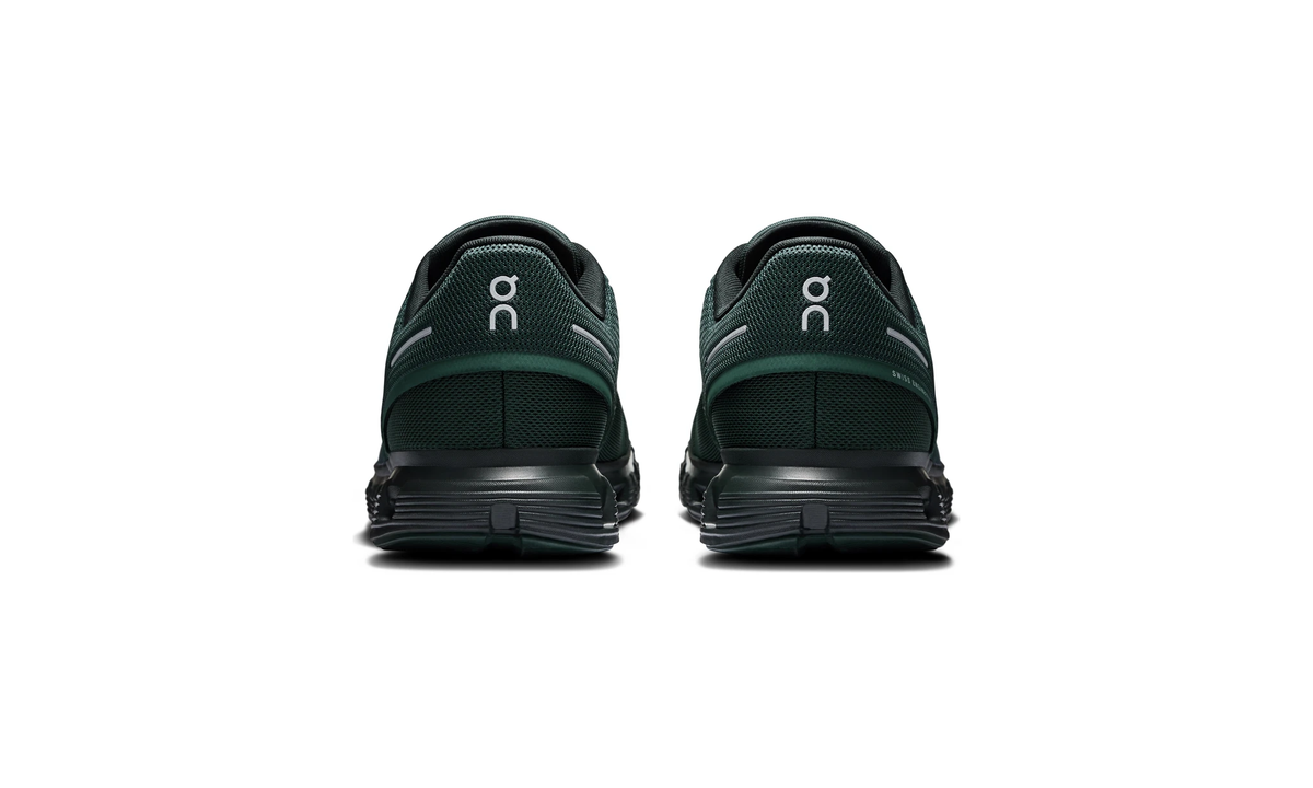 On Running Cloud 6 Evergreen Black