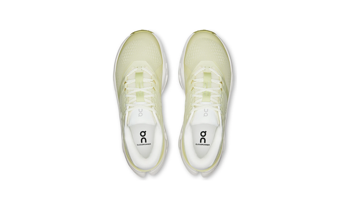 Cloudrunner 3 W Seedling | Ivory