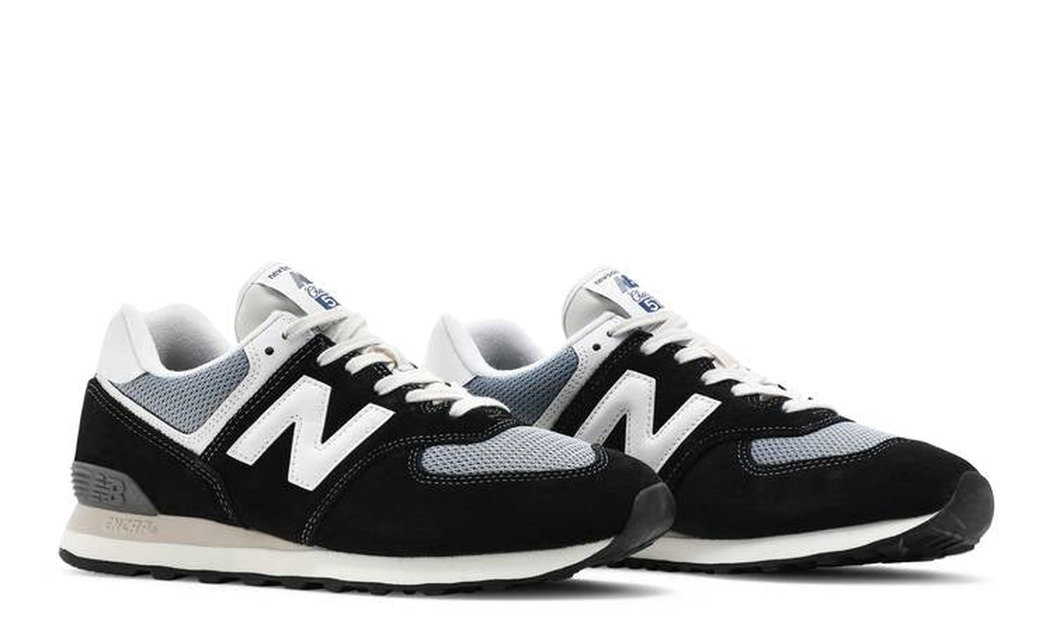 574 'Black Reflection'
