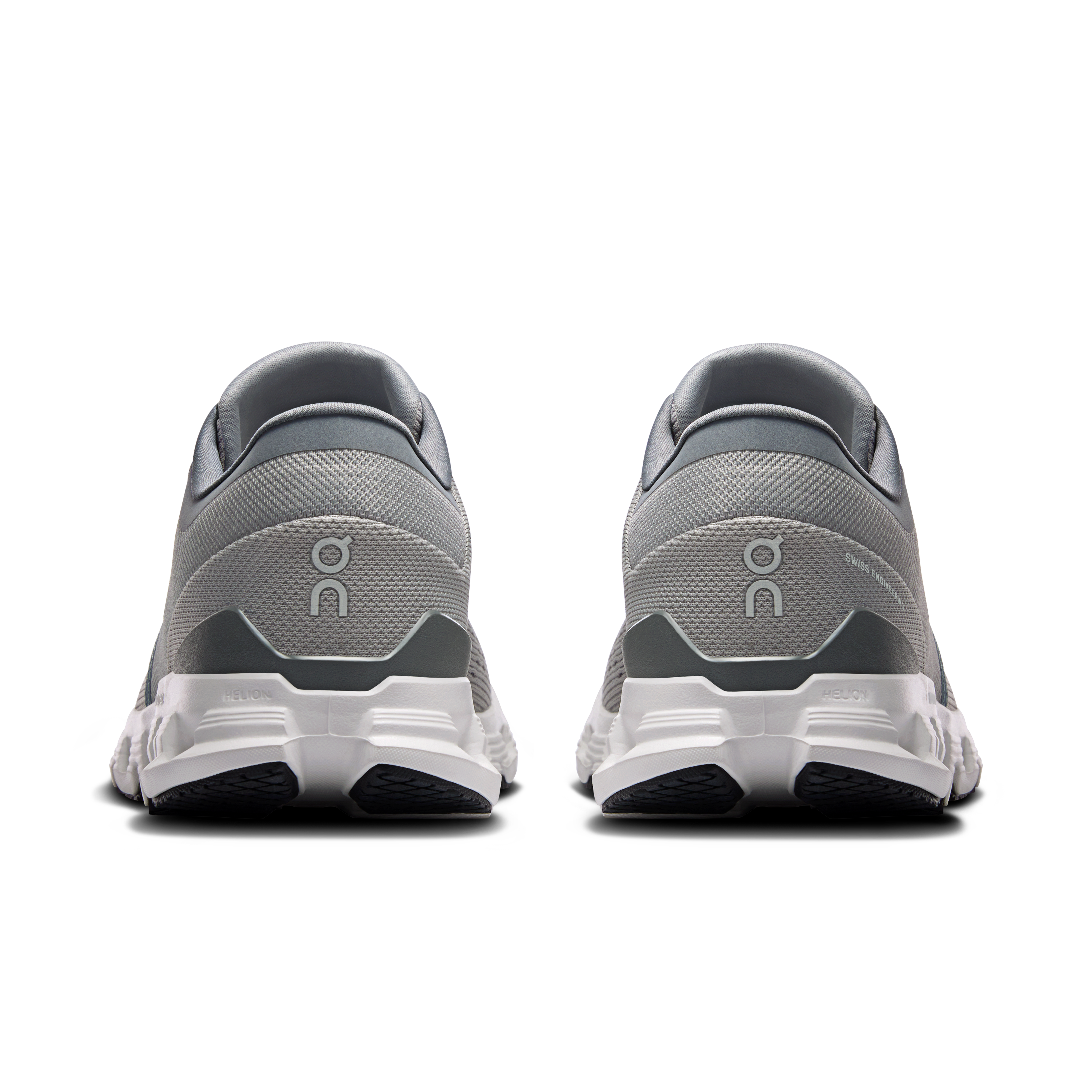On Running Cloud X 4 Alloy Ivory