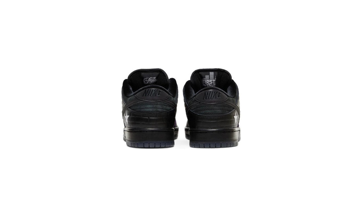 Familia x Dunk Low Pro QS SB 'First Avenue' Special Box