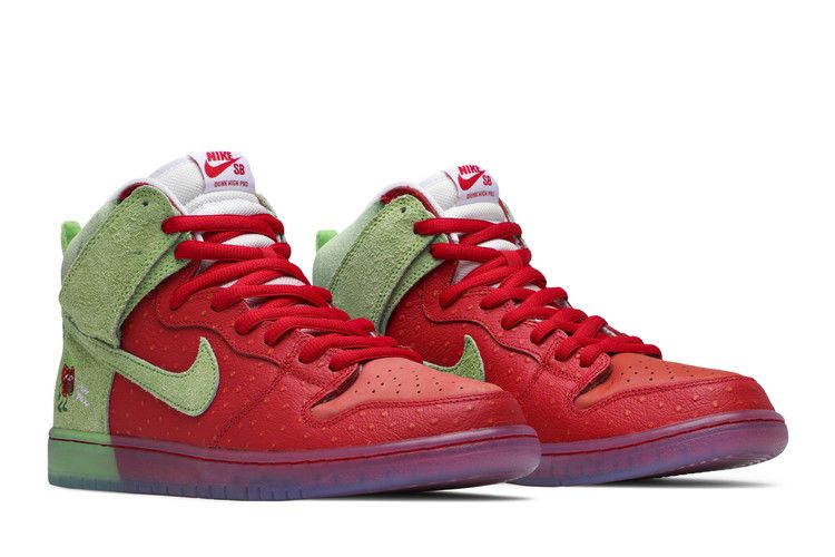 Dunk High SB 'Strawberry Cough' Special Box