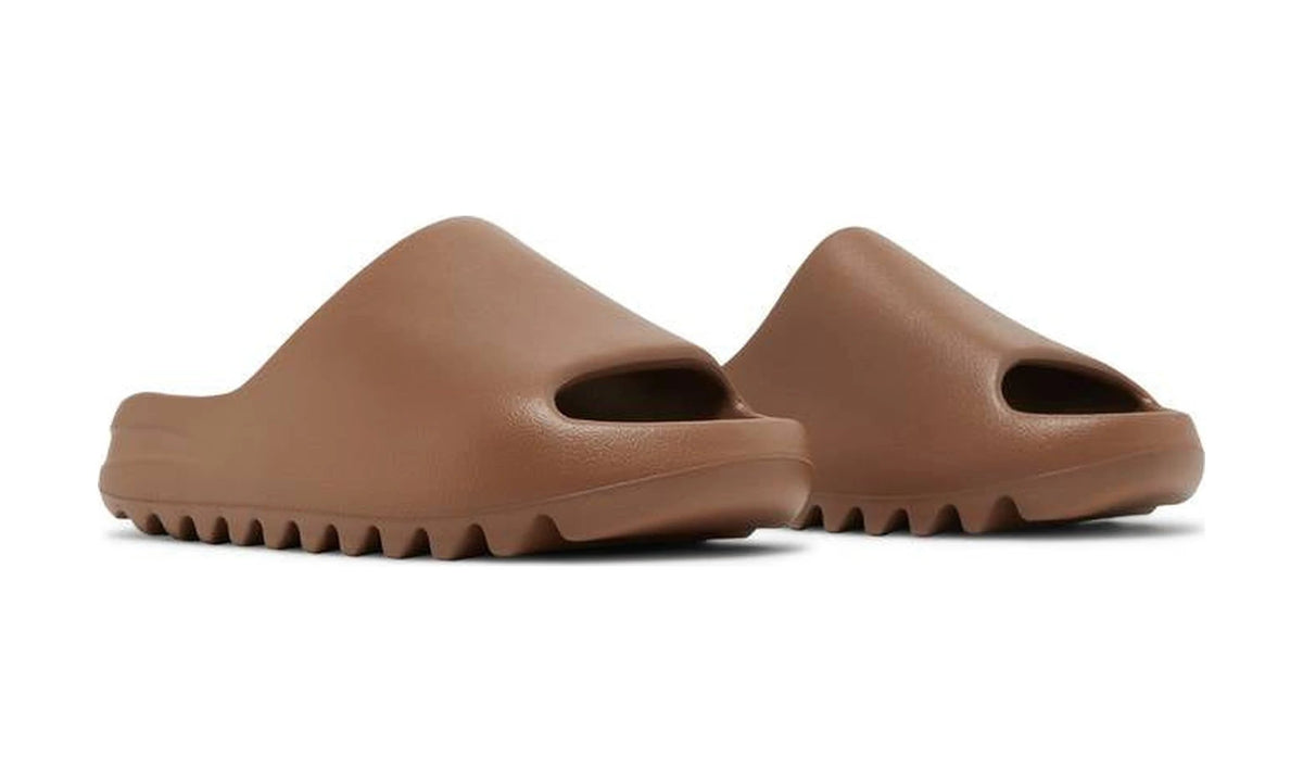 Yeezy Slides 'Flax'