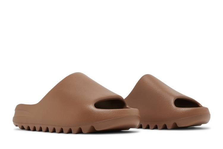 Yeezy Slides 'Flax'