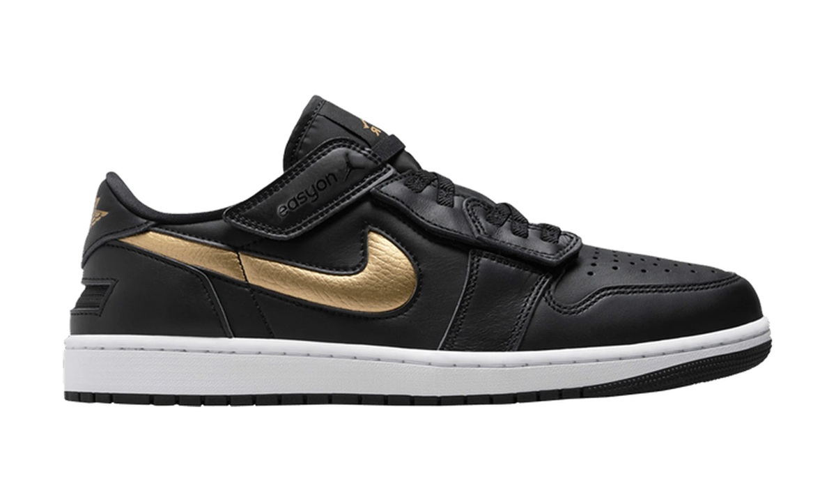 Air Jordan 1 Low FlyEase 'Black Metallic Gold'