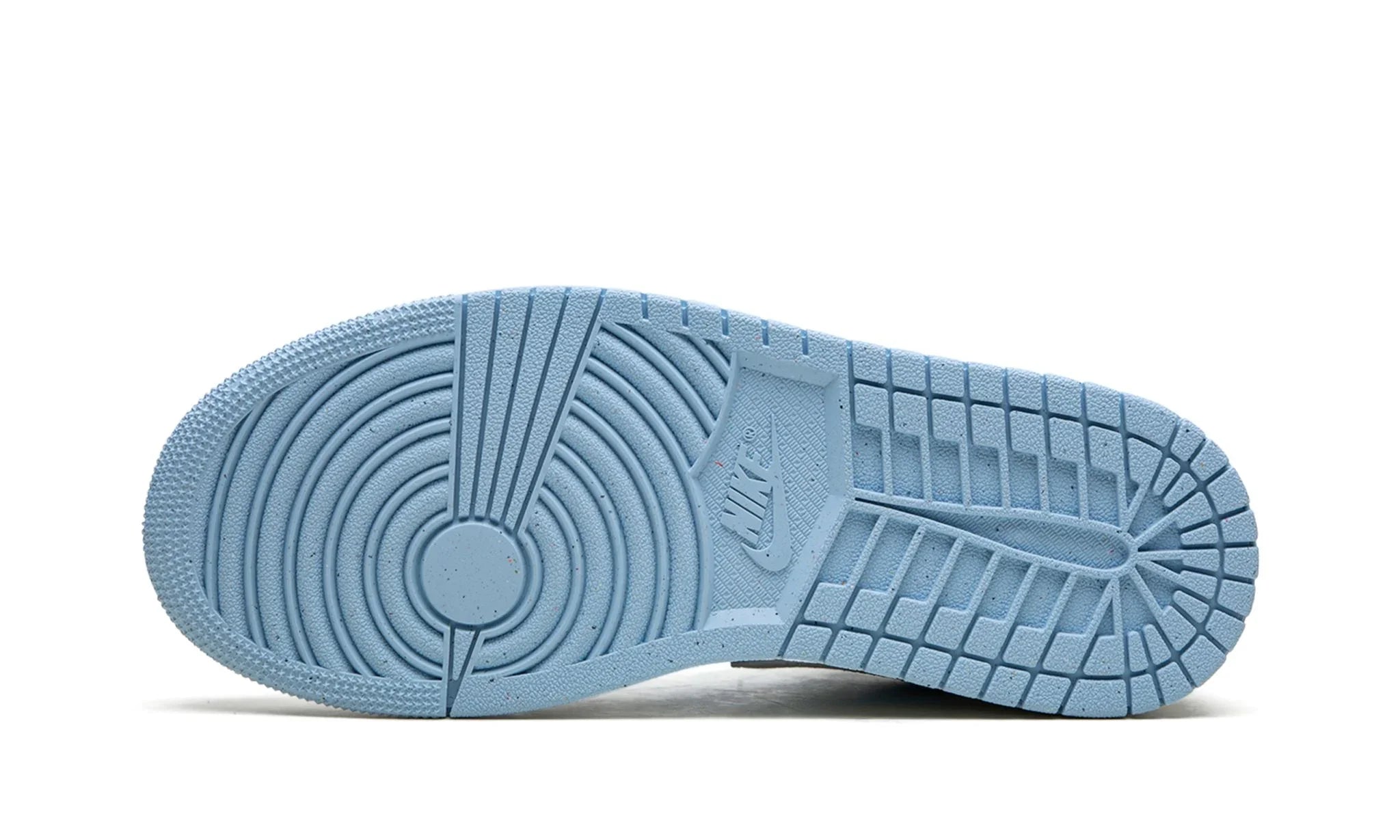 Wmns Air Jordan 1 low SE Reverse Ice Blue