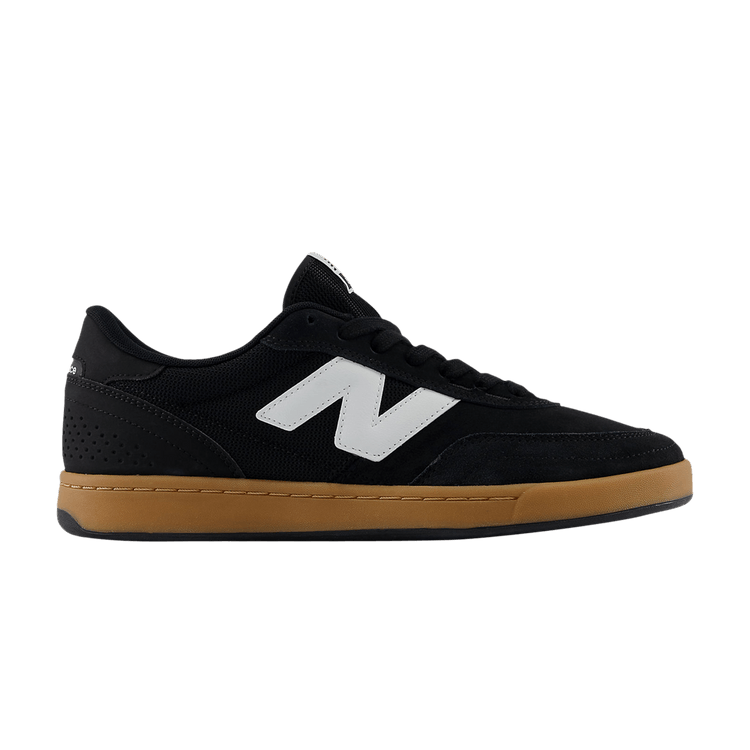 Numeric 440v2 'Black White Gum'