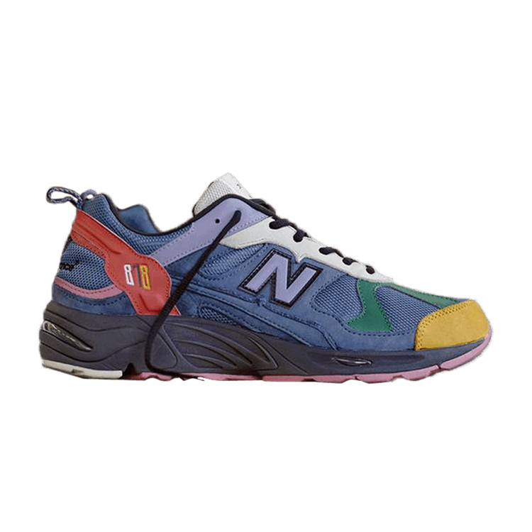 size? x 878 'Multi-Color'