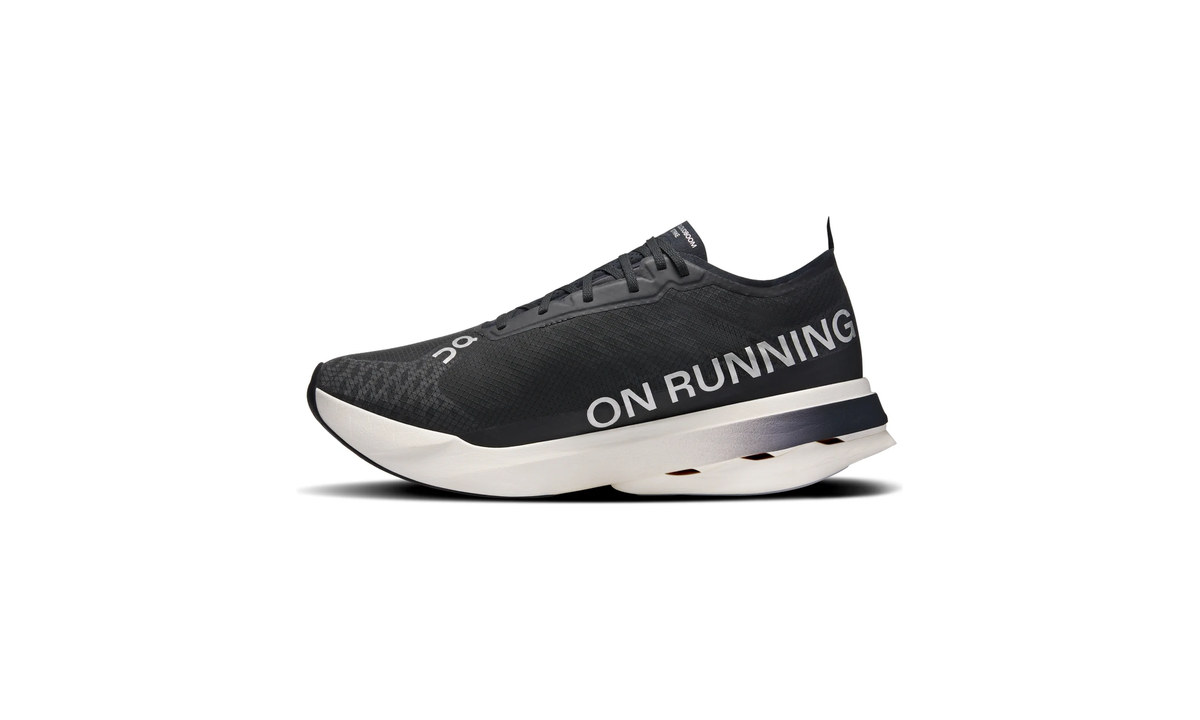 Cloudboom Strike 1 M Black | White