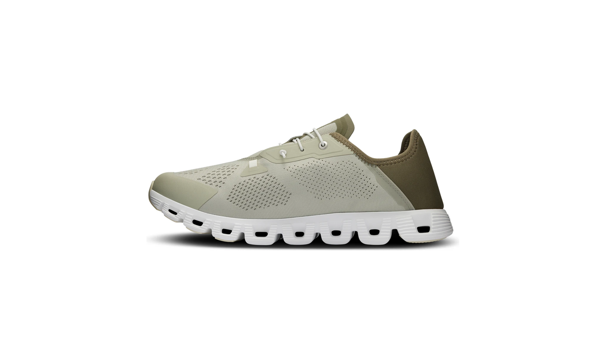 On Running Cloud 5 Coast Chalk Olive