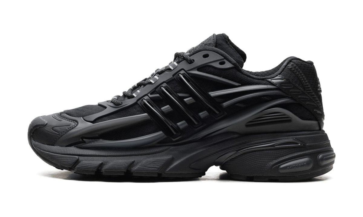 Adistar Jellyfish "Pharrell Williams - Triple Black" - Guerdon Kicks - Sneakers