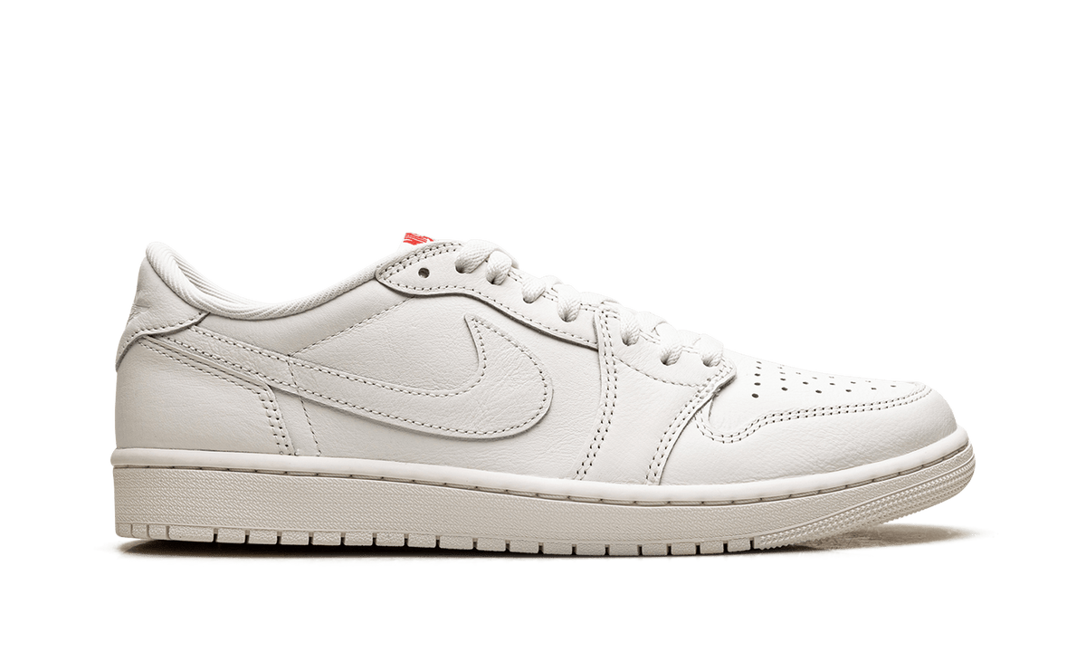 Air Jordan 1 Retro Low OG "Sail" - Guerdon Kicks - Sneakers
