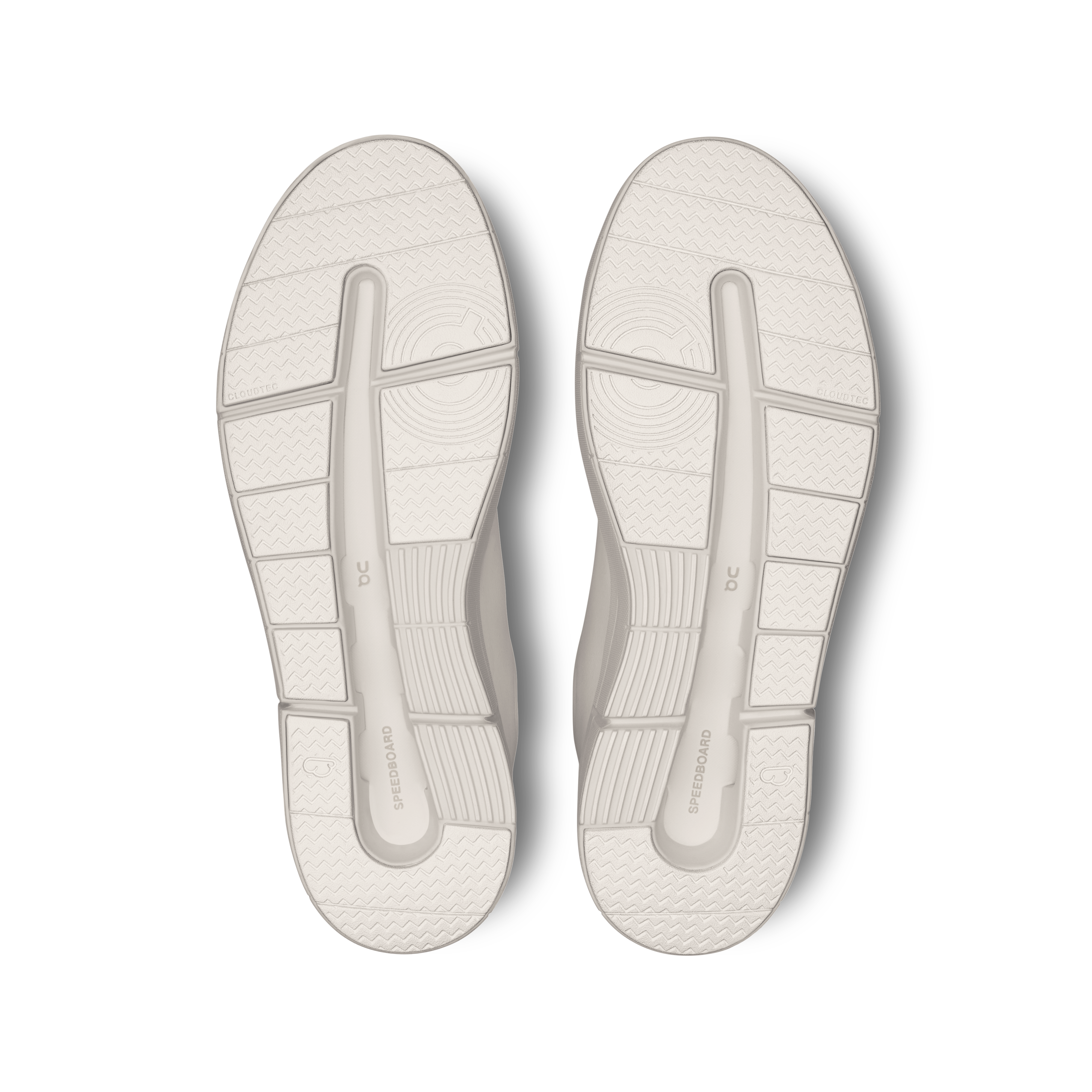 On The Roger Advantage All White (Women's)