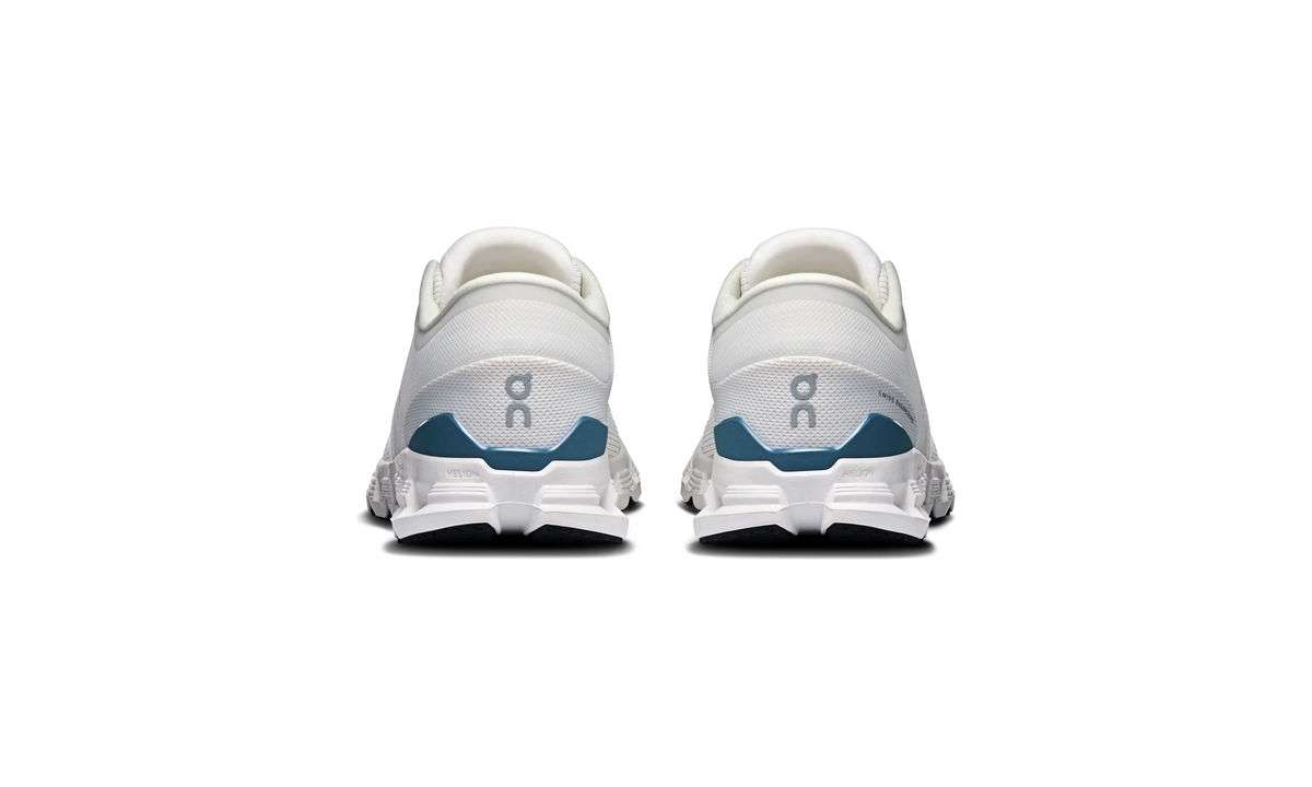 Cloud X 4 M Ivory | Steel