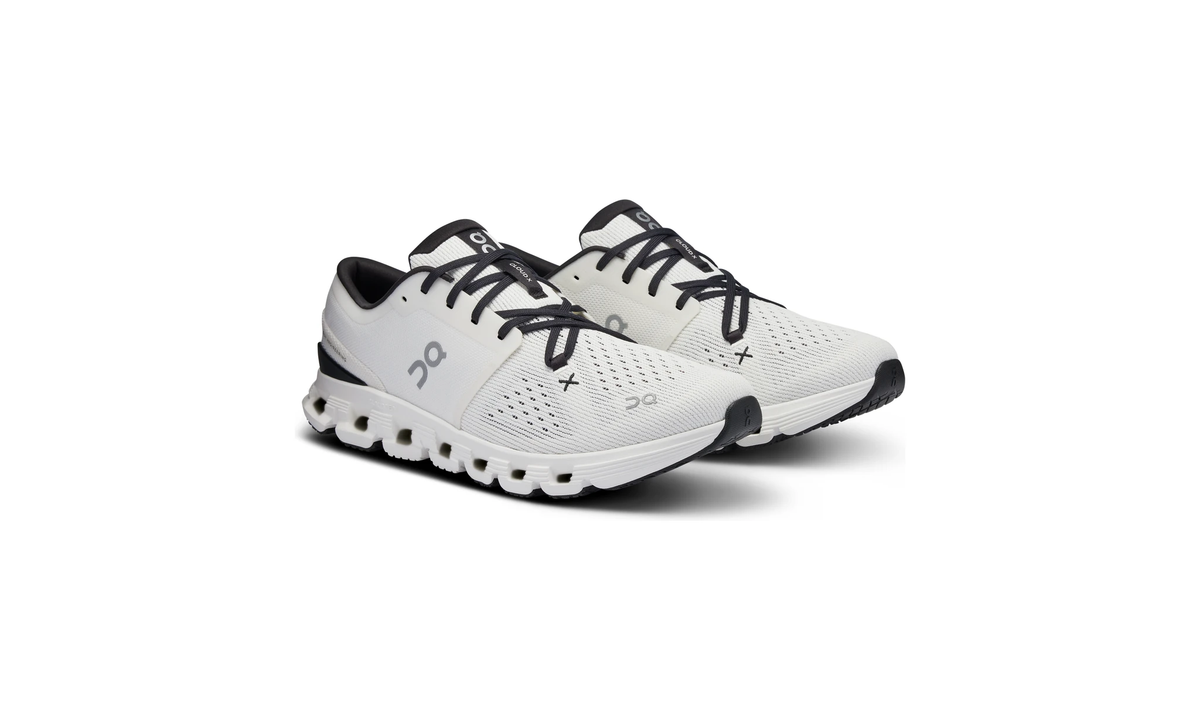 Cloud X 4 M Ivory | Black