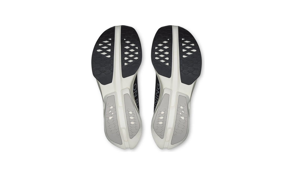 Cloudboom Strike W Black | White