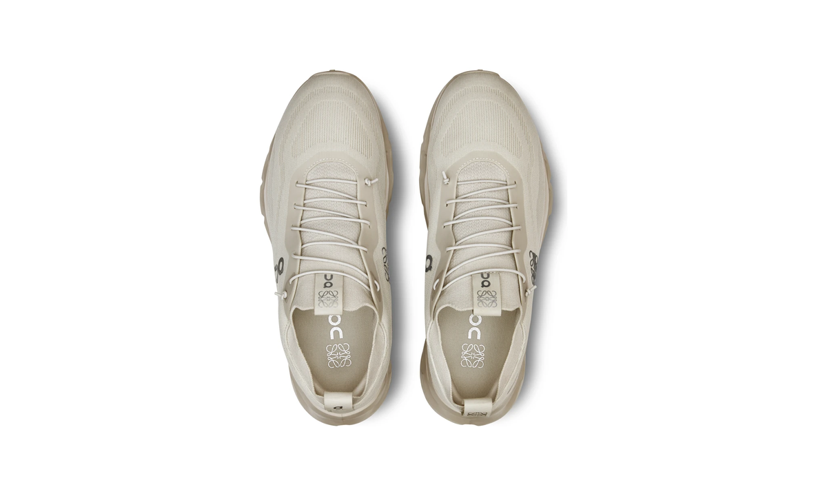 On Running Cloudtilt Loewe Sand