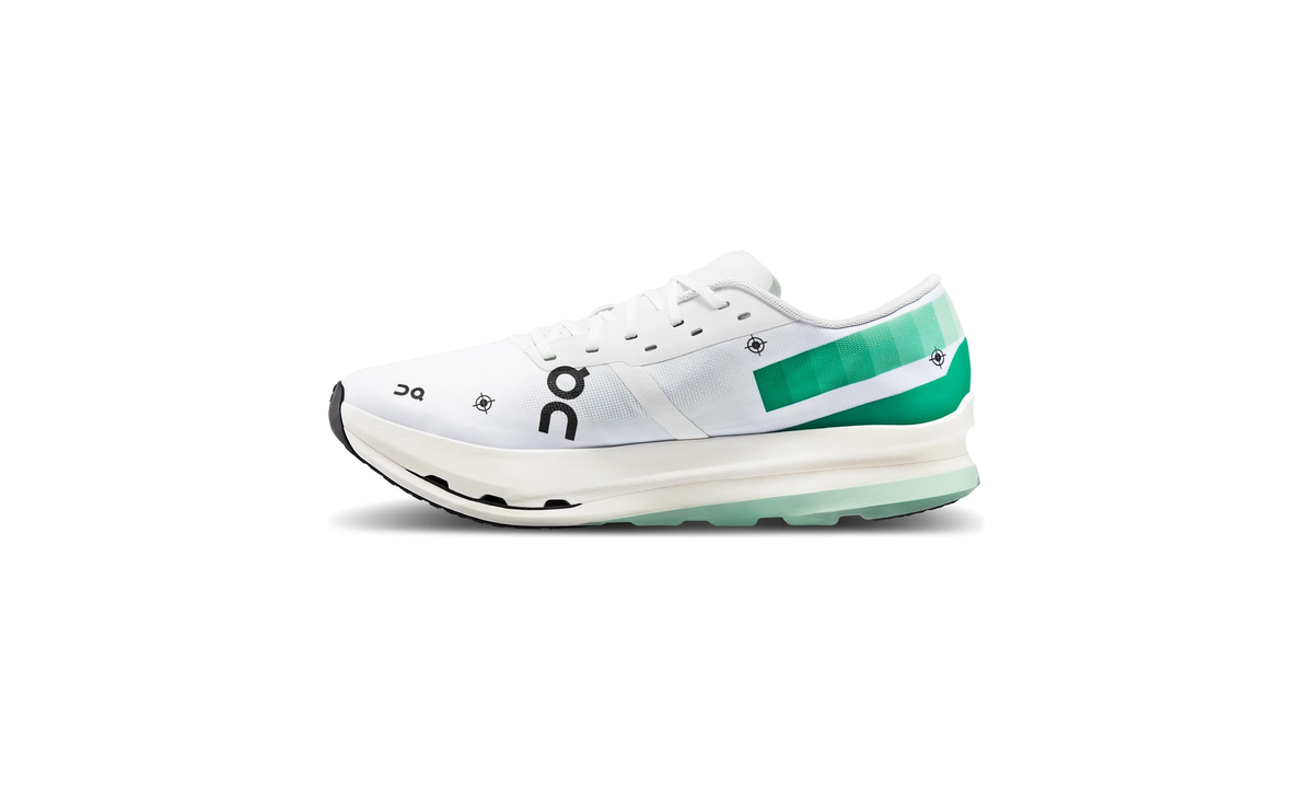 On CloudBoom Echo 3 Undyed White Mint