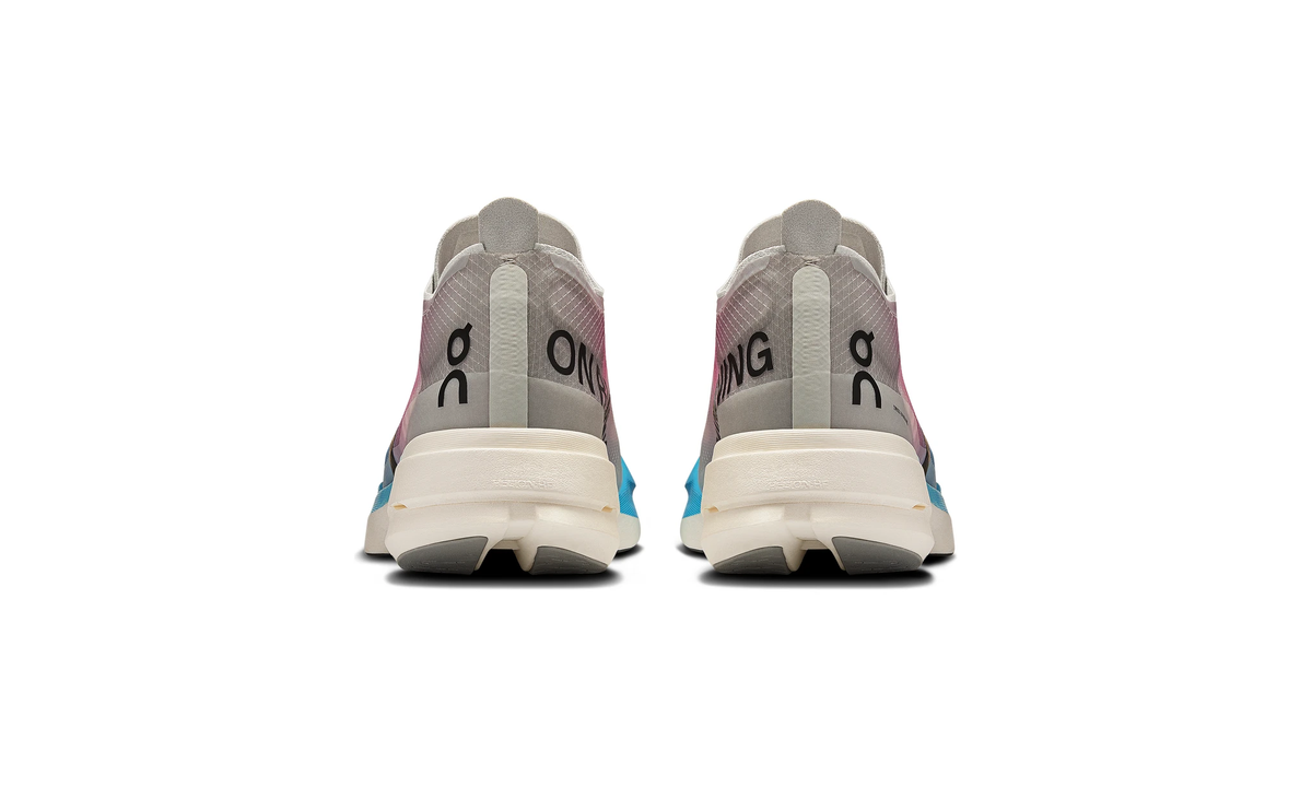 Cloudboom Strike W White | Horizon