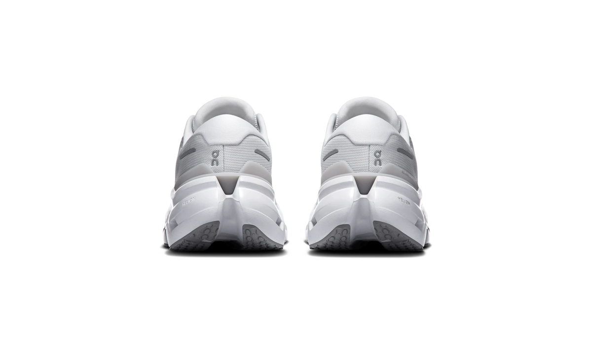 Cloudrunner 3 W Frost | Glacier