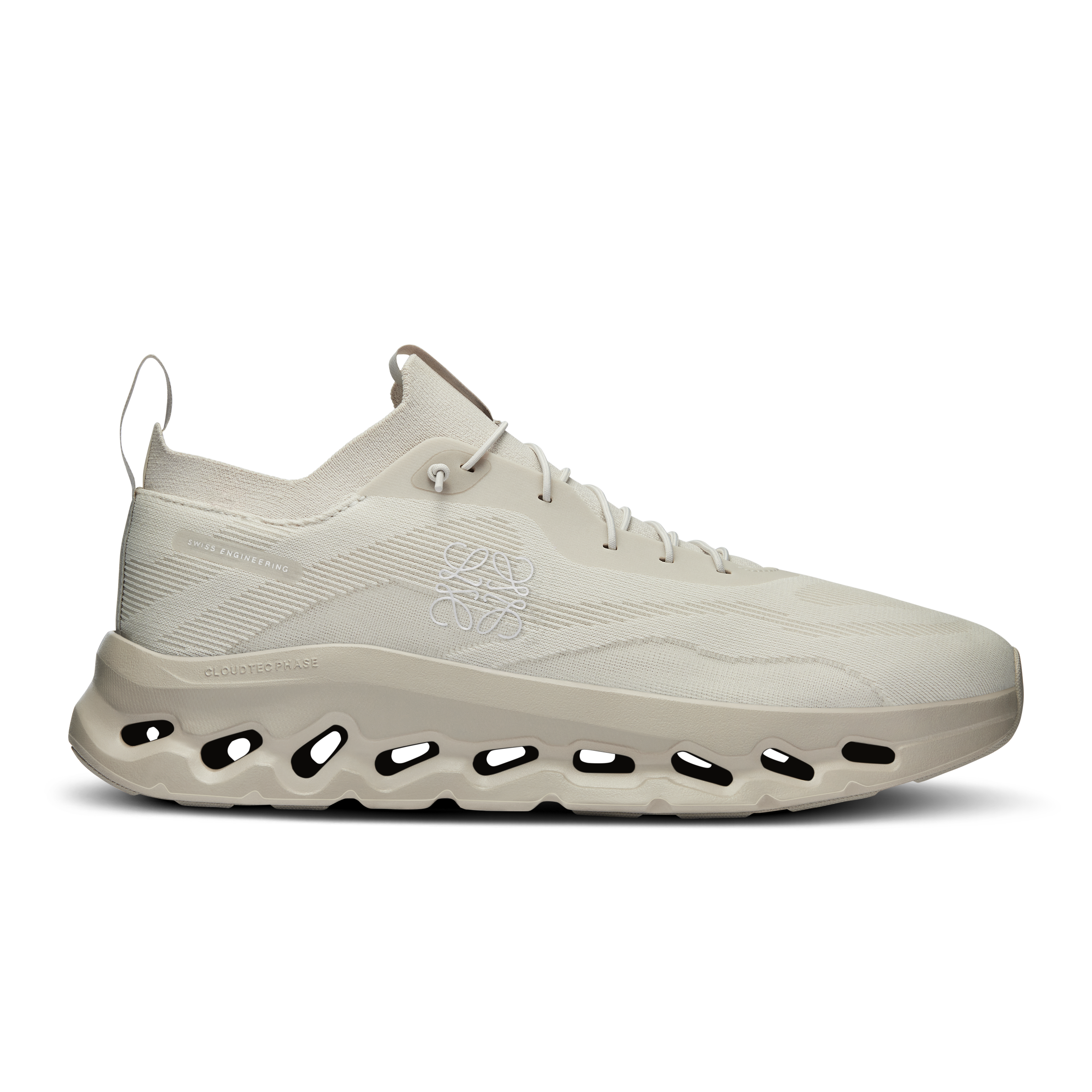 On Running Cloudtilt Loewe Sand
