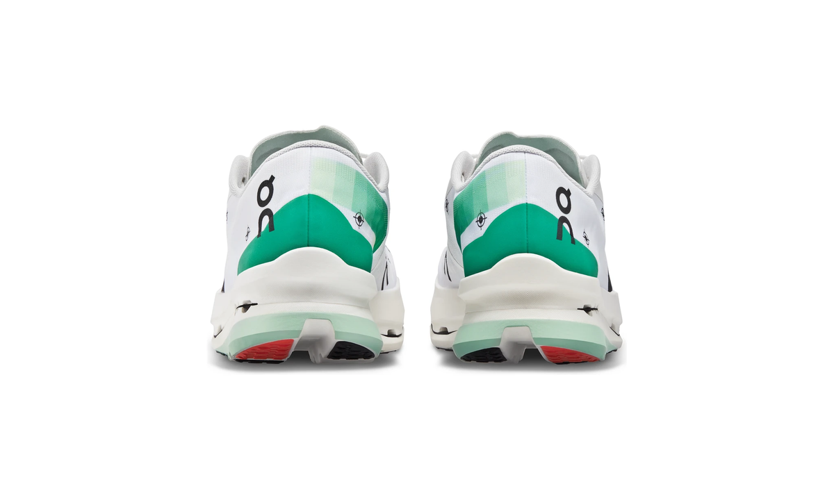 On CloudBoom Echo 3 Undyed White Mint