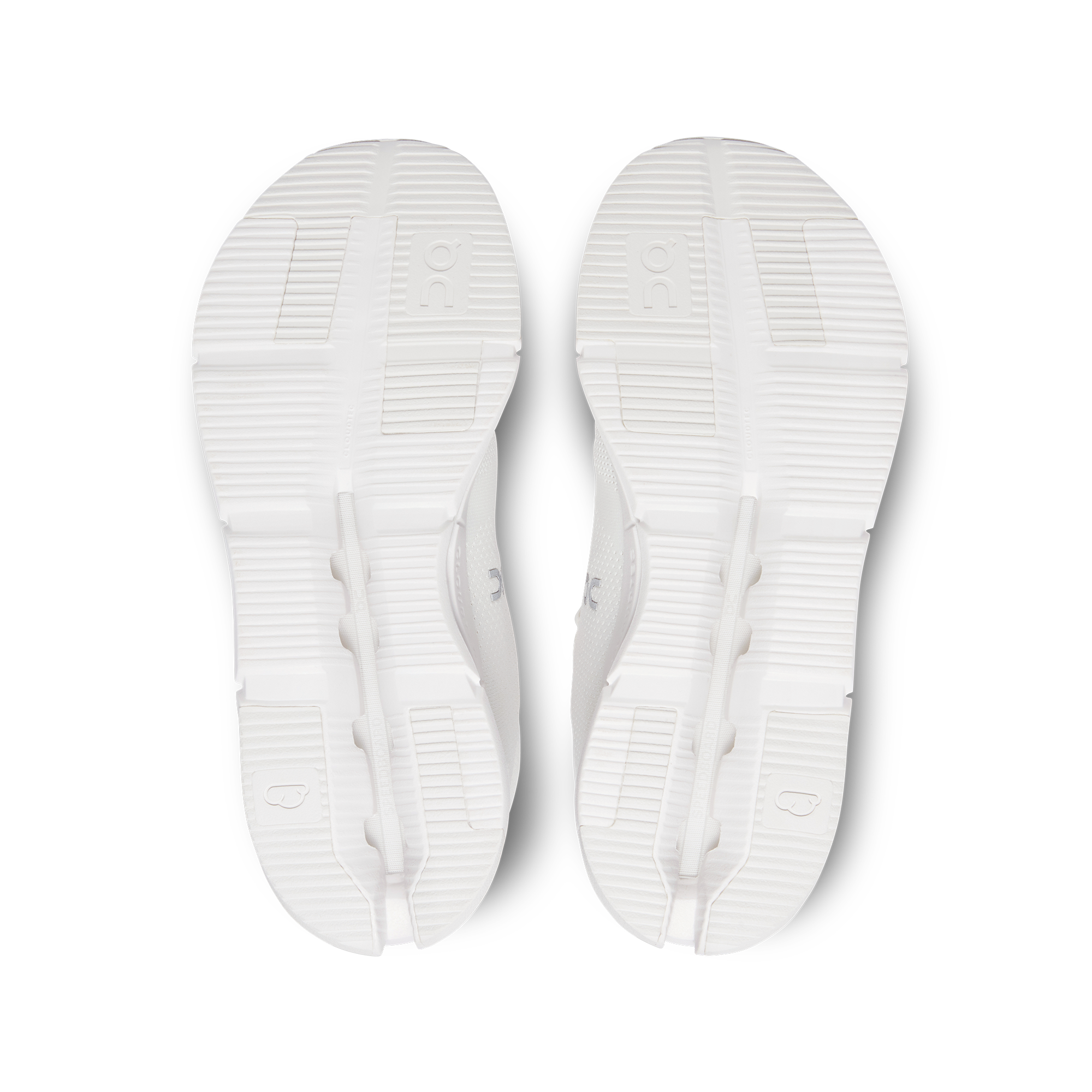 ON Cloudnova 'Undyed White'