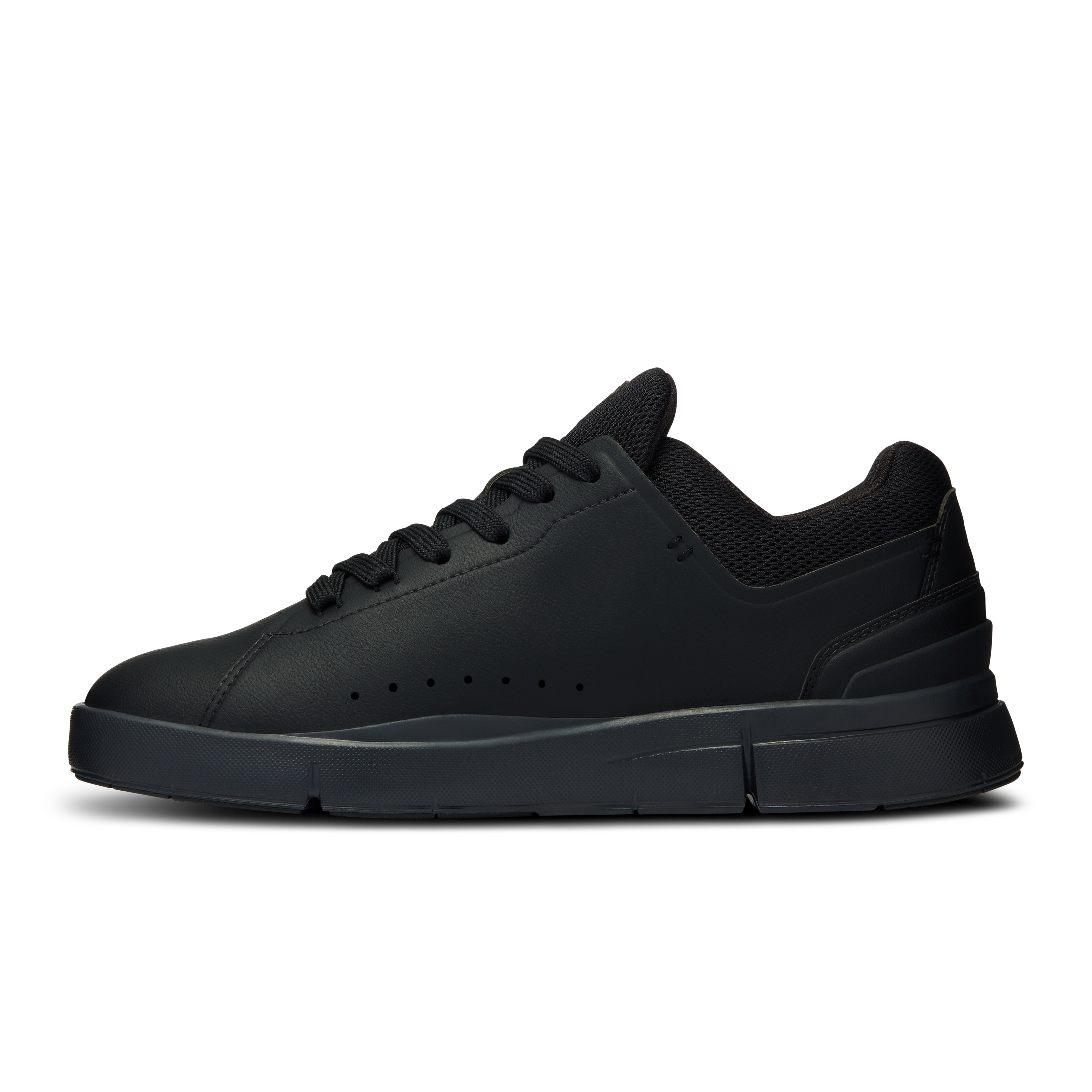 On The Roger Advantage All Black (Women's)