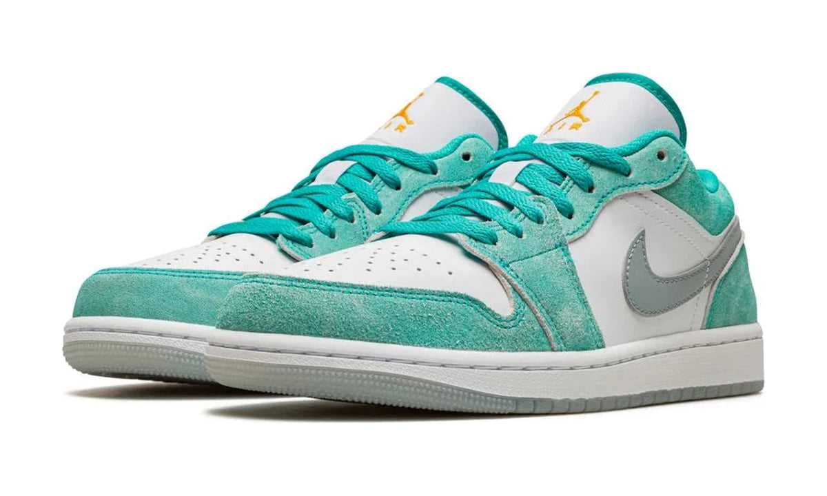 Air Jordan 1 Low Emerald