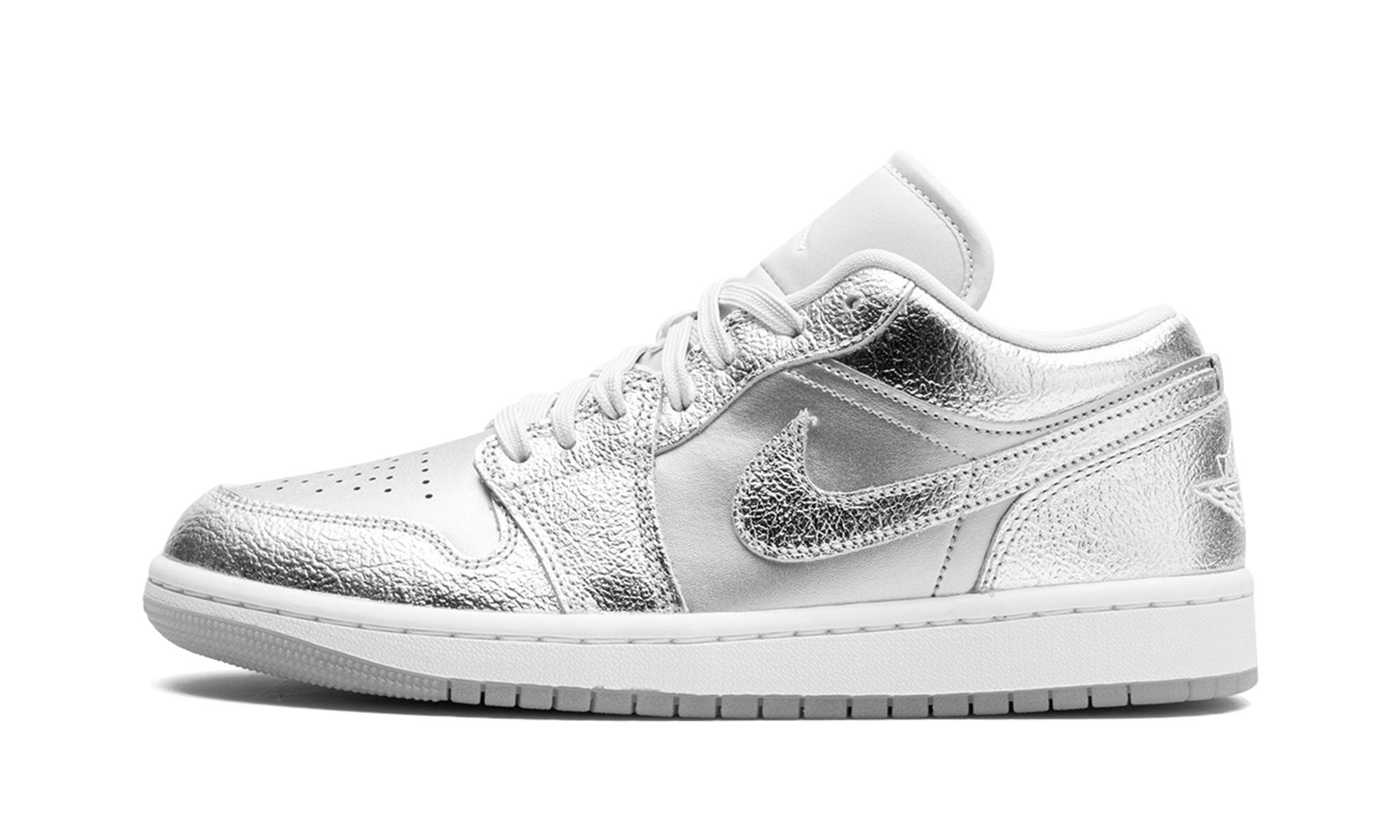 Wmns Air Jordan 1 Low SE 'Metallic Silver'