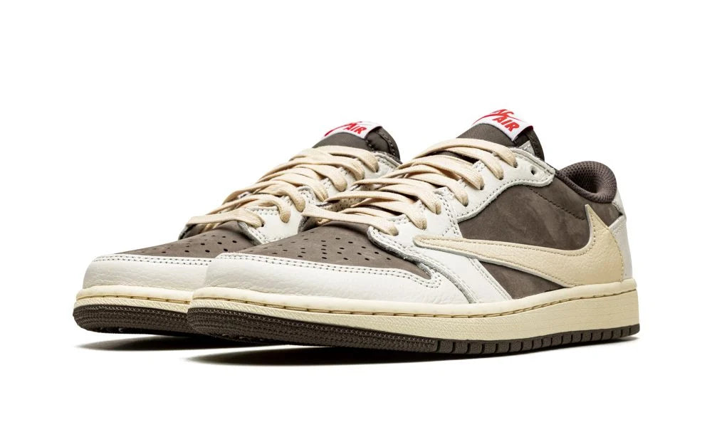 Air Jordan 1 Low Retro OG x Travis Scott Reverse Mocha