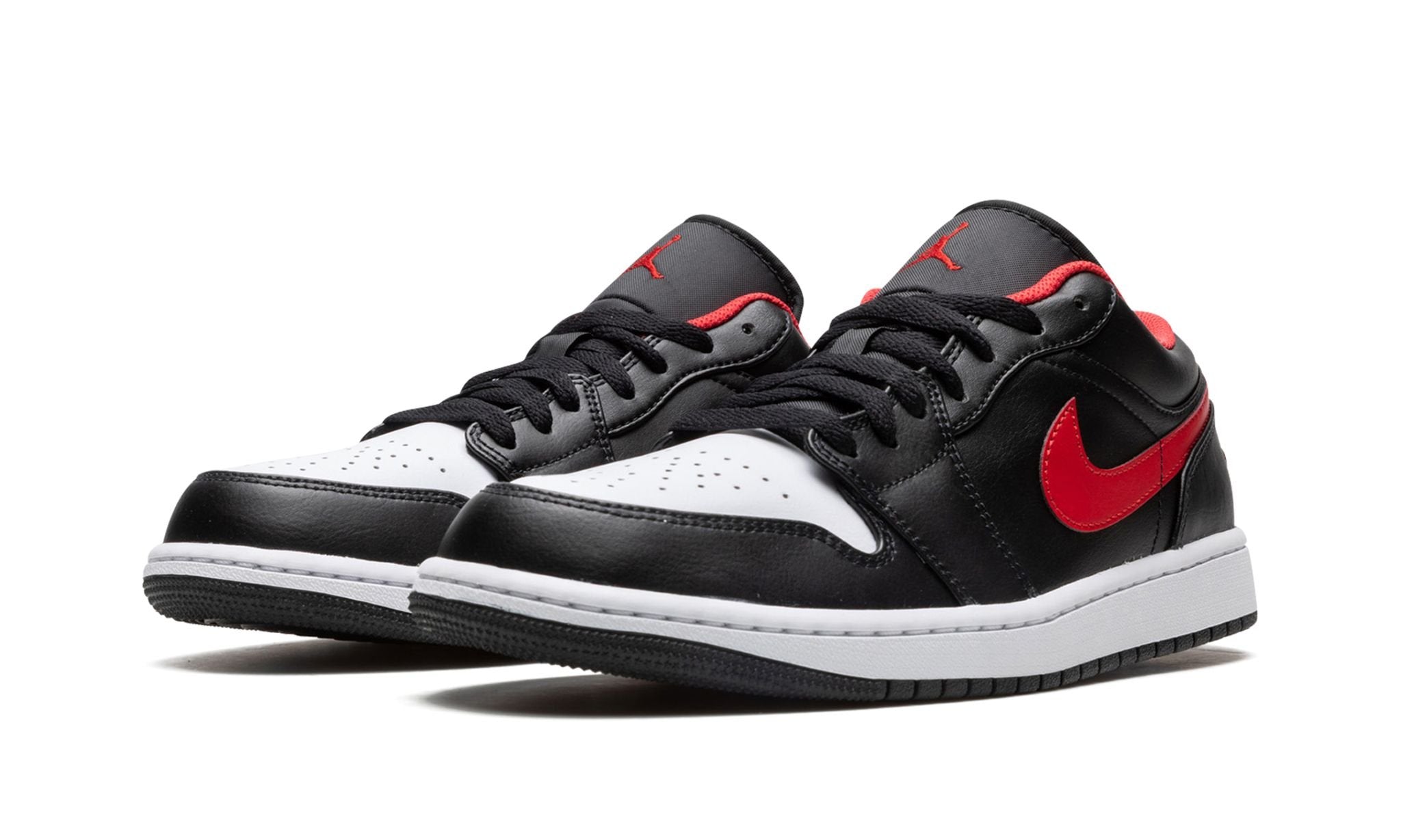 Air Jordan 1 Low BlackFireRedWhite / White Toe