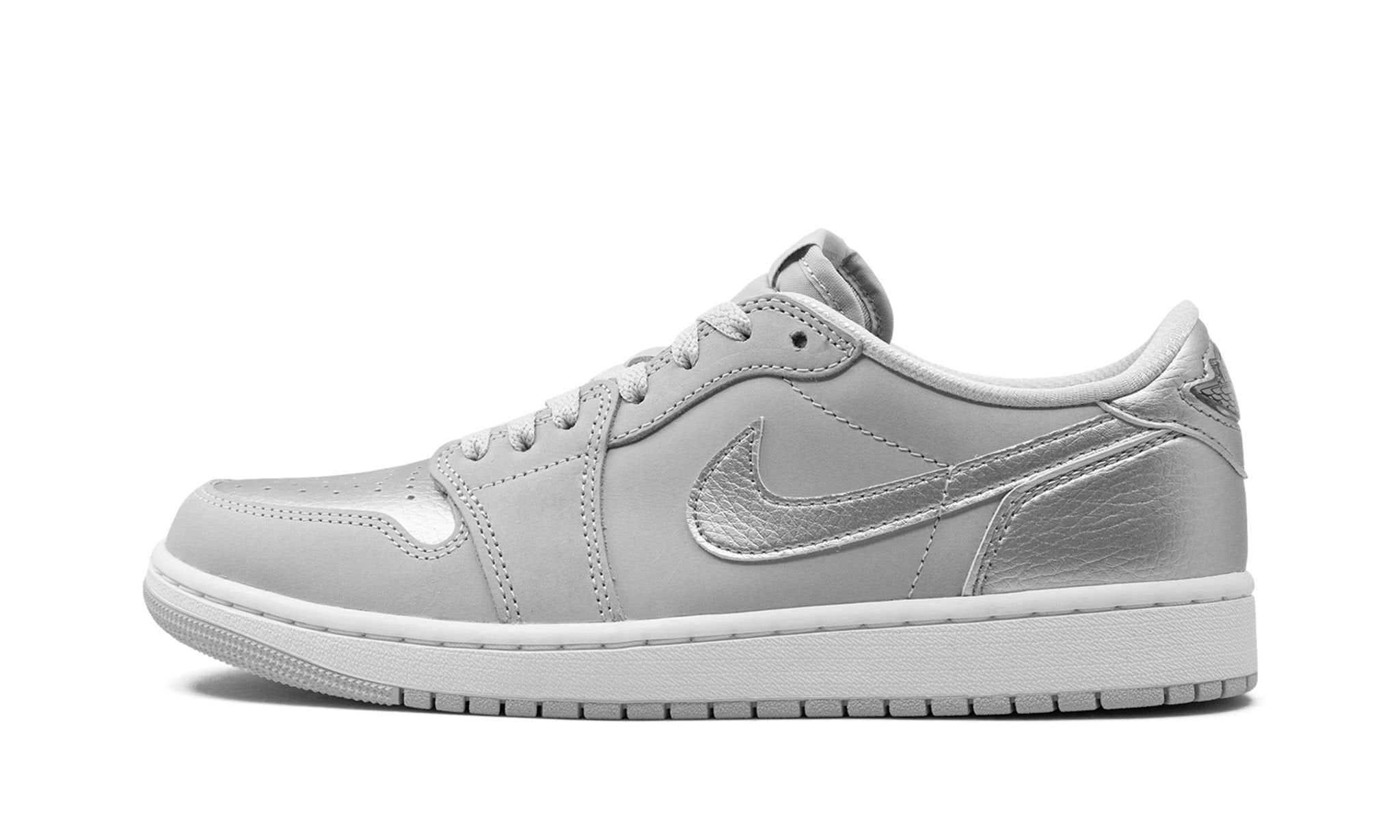 Air Jordan 1 Retro Low OG 'Metallic Silver'