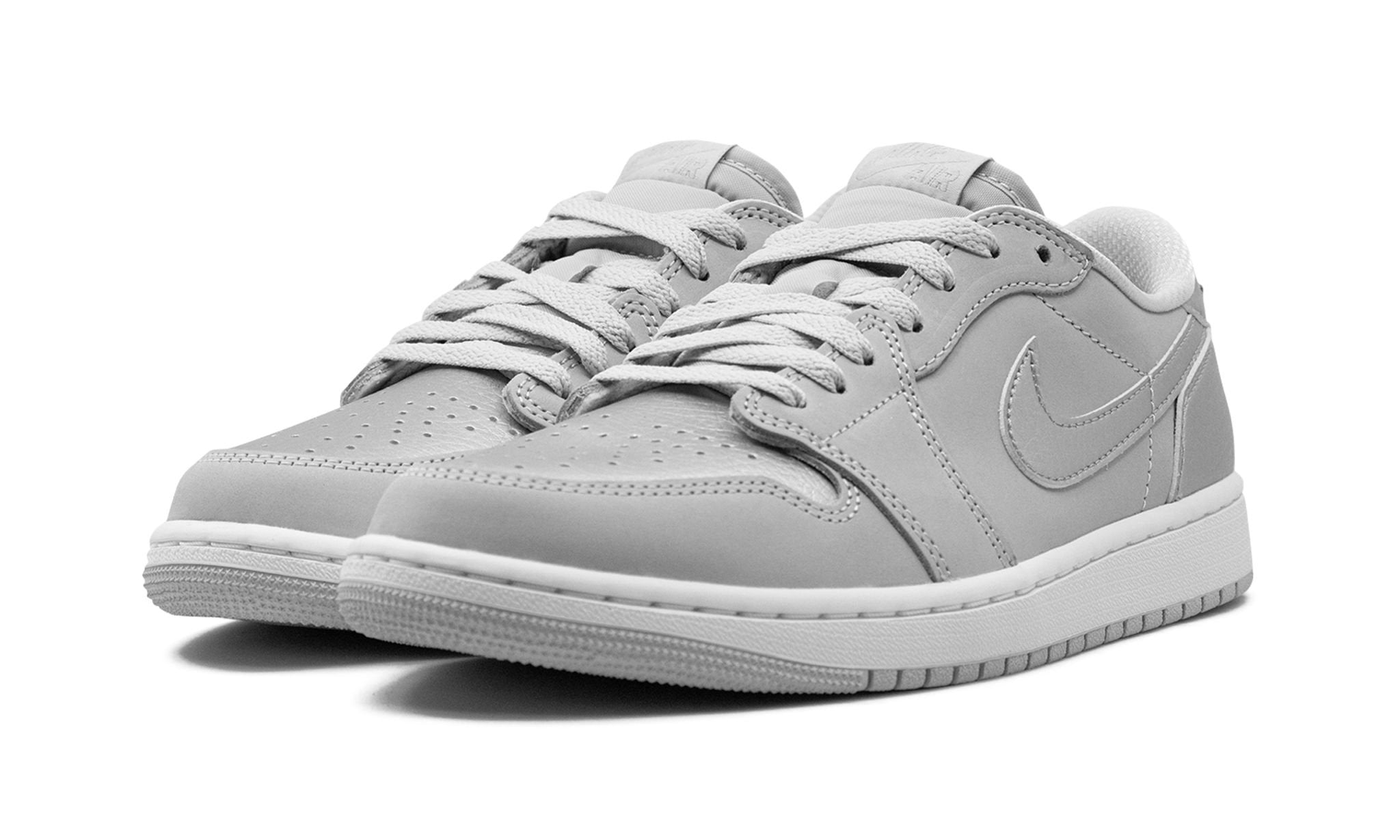 Air Jordan 1 Retro Low OG 'Metallic Silver'