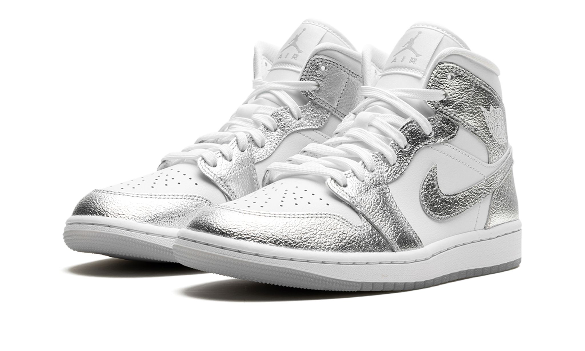 Wmns Air Jordan 1 Mid SE 'Metallic Silver'