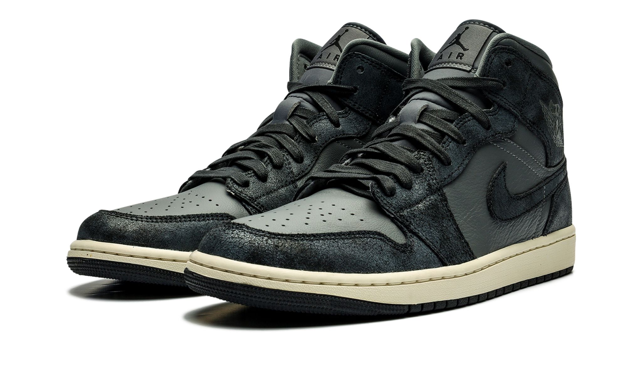 Wmns Air Jordan 1 Mid 'Distressed Smoke Grey'