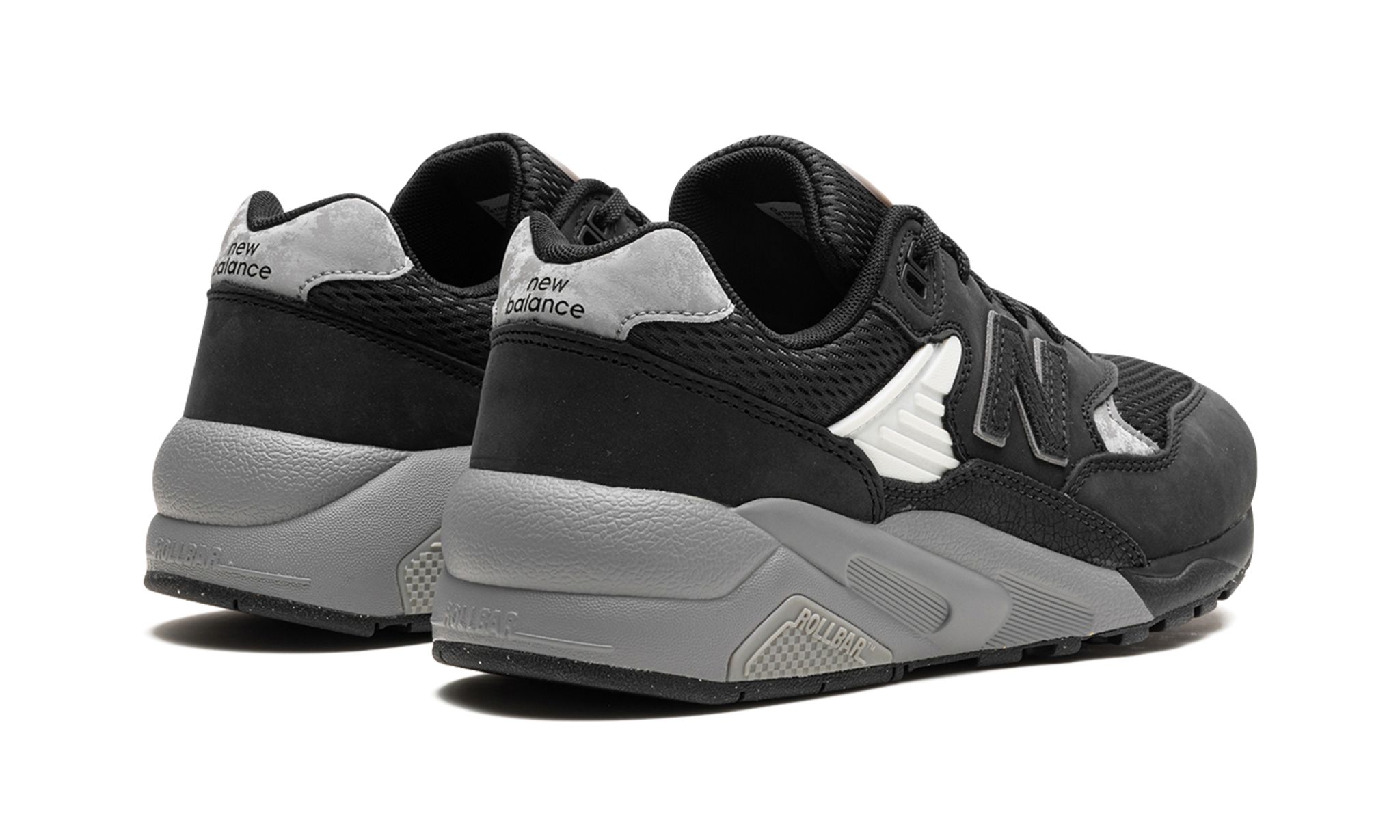 580 'Black Shadow Grey'